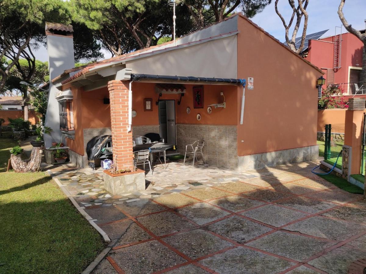 Chalet Los Pinos Con Piscina Privada Novo Sancti Petri Kültér fotó