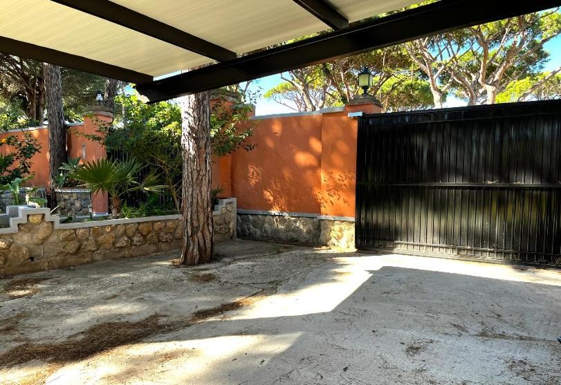 Chalet Los Pinos Con Piscina Privada Novo Sancti Petri Kültér fotó